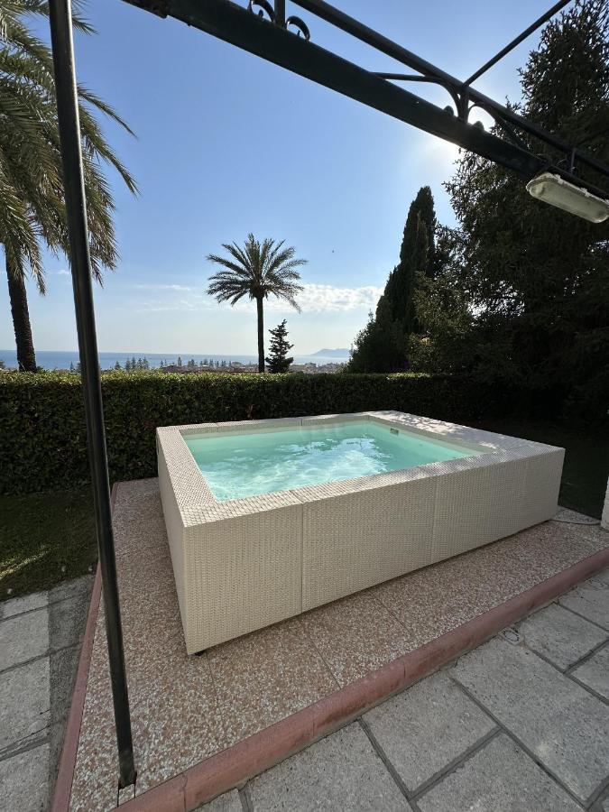 Le Rose Di Emma Villa Bordighera Buitenkant foto