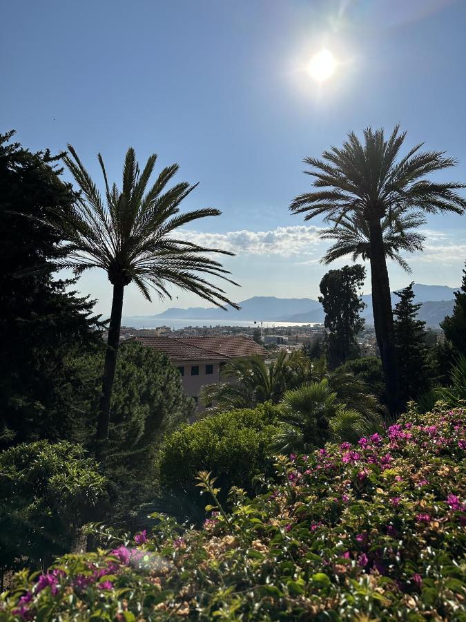 Le Rose Di Emma Villa Bordighera Buitenkant foto